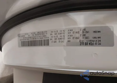 2018 Chrysler Pacifica Limited z USA, uszkodzony, nr VIN 2C4RC1GG6JR232746